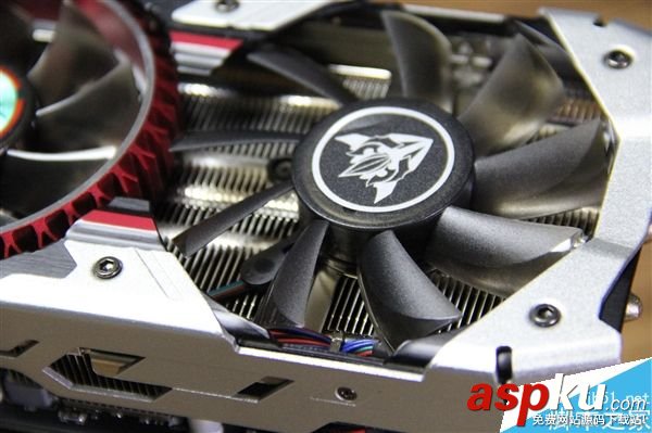 七彩虹,iGame1070,显卡