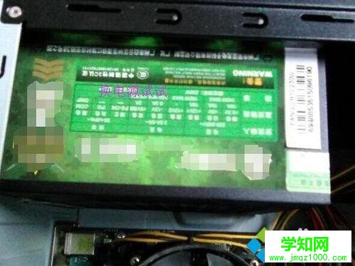 电脑开不了机风扇不转指示灯不亮怎么办