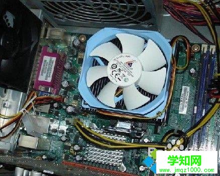 电脑cpu温度过高自动关机怎么办