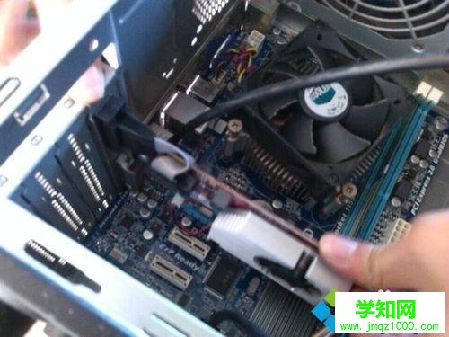 台式电脑主板坏了如何更换