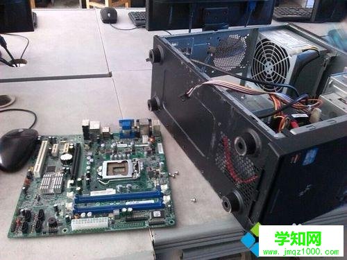 台式电脑主板坏了如何更换
