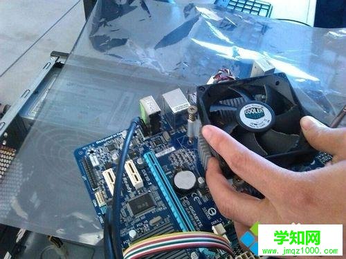 台式电脑主板坏了如何更换