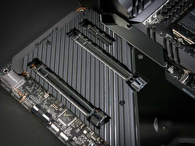 Z490主板首测 对比上代提升了什么？ 