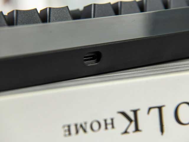 TT飞行家G521三模机械键盘评测 低调全能 