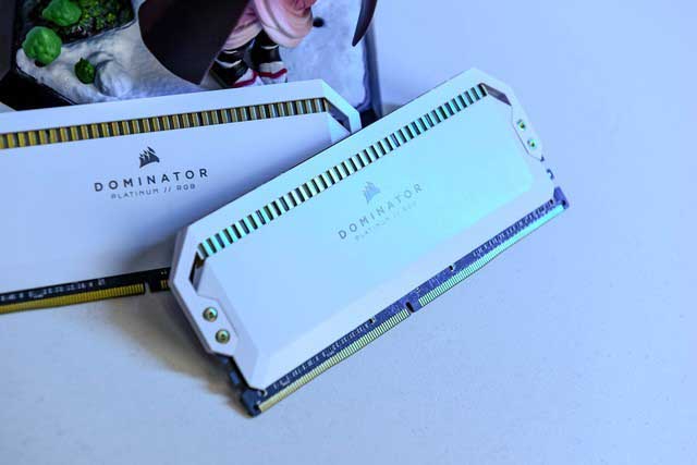 海盗船DDR4 4000 16G内存评测：为电竞发烧而生 