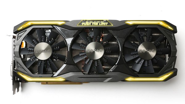 索泰发布非公版 GeForce GTX1080显卡