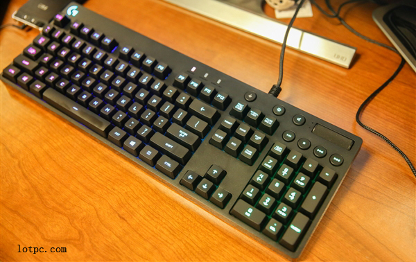 罗技G810机械键盘
