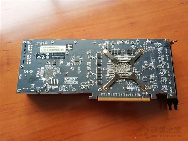 AMD Radeon Pro WX8200专业图形显卡评测 对比Quadro P5000