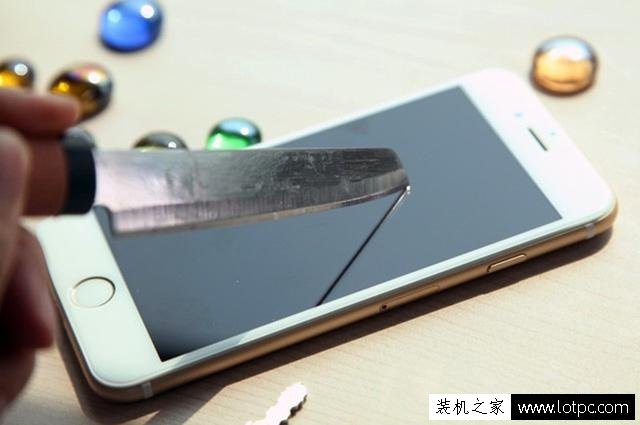手机钢化玻璃膜真的能防止摔碎屏幕吗？