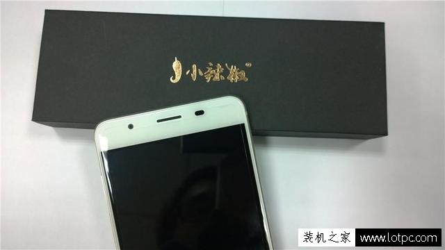 小辣椒X7手机开箱到拆解全过程 小辣椒X7拆机图解教程以及评测