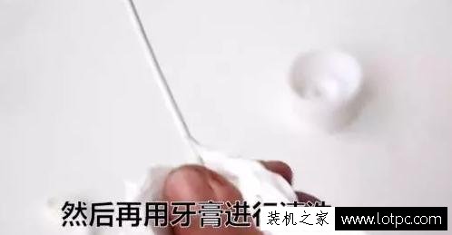 手机充电线脏了 怎么清洁才能焕然一新？