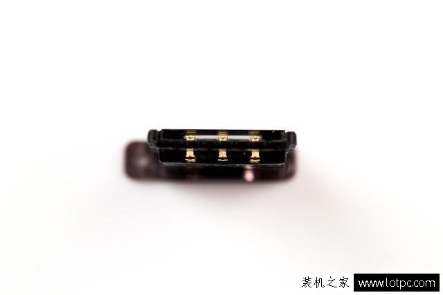 华为荣耀Magic内部做工怎么样？荣耀Magic拆机图解教程及评测