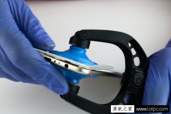OPPO R9怎么更换电池？OPPO R9更换电池图解教程