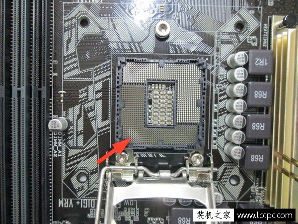 英特尔第六代酷睿skylake处理器被CPU散热器压变形