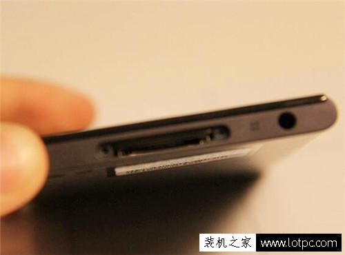 小米3怎么更换电池 小米3手机拆机更换电池教程图解