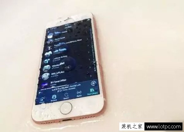 90%的人都会有的手机充电误区 影响手机电池寿命