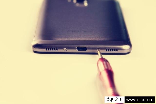 华为荣耀畅玩5c做工怎么样？华为荣耀畅玩5c拆机教程及深度评测