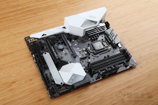 游戏主播电脑配置 1.2万元九代i7-9700K配RTX2070高端游戏配置推荐