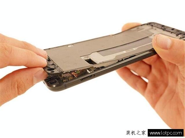 谷歌Pixel XL拆机全过程 谷歌Pixel XL手机拆解图解评测教程