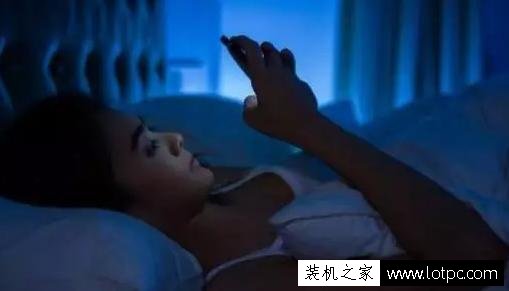 iPhone手机夜间亮度调最低还刺眼怎么办 打开弱光模式保护眼睛