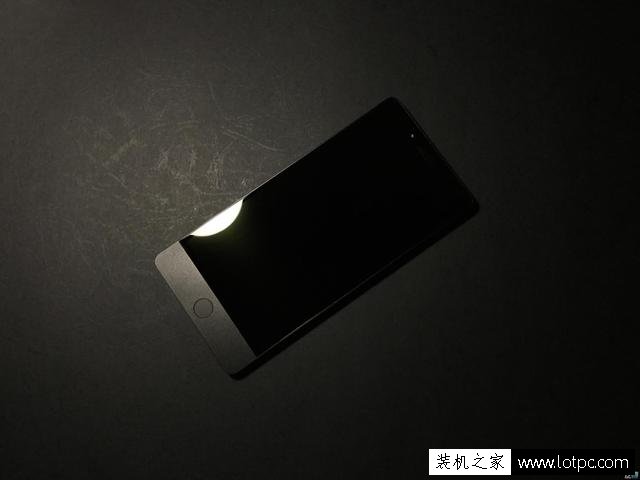 锤子坚果pro手机怎么样？锤子坚果pro手机详细评测