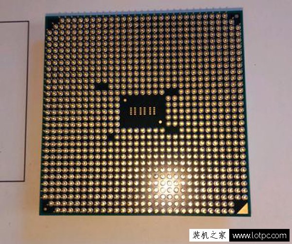 AMD CPU及CPU散热器的安装方法 AMD的处理器与风扇安装图解教程