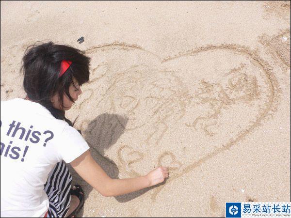 美图秀秀打造光棍节孤单LOMO图 三联