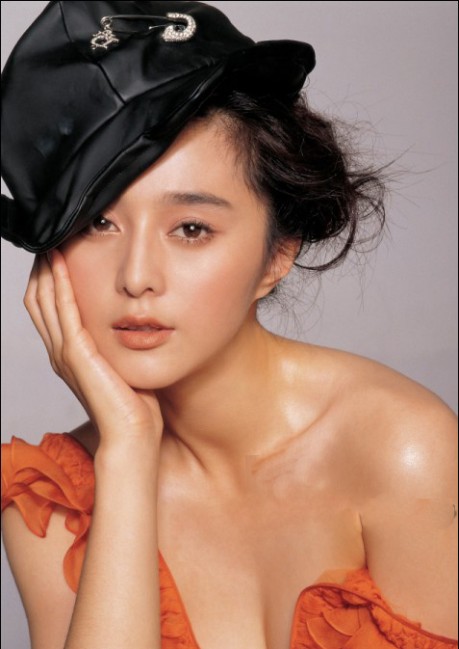 photoshop调色教程:灰色调美女照片_webjx.com