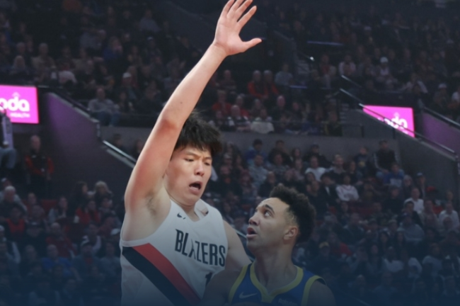 NBA：杨瀚森2分1板2帽 开拓者轻取勇士