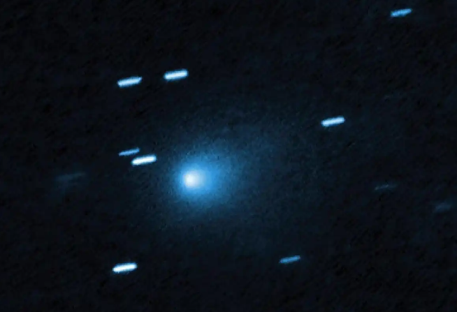 专家怀疑太阳系星际访客“3I/ATLAS”是外星母舰